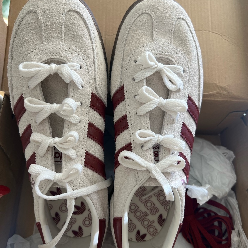 adidas Handball Spezial "Off White/Collegiate Burgundy" - Picture 4 of 6